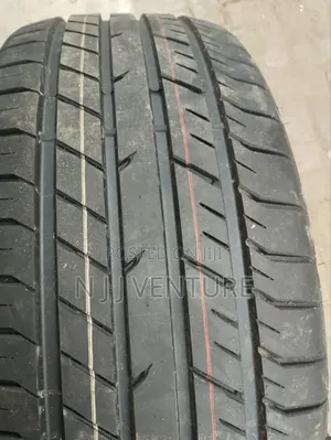 265 50 R22 Bearway Brandnew
