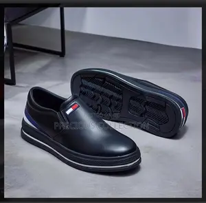 All Black Tommy Round Toe Pull on Shoe