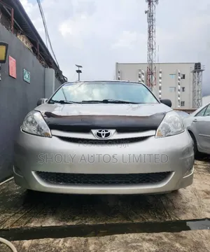 Toyota Sienna LE AWD 2008 Silver