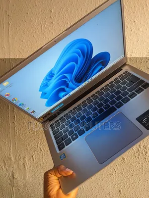 Laptop Acer Swift 3 4GB Intel Pentium SSD 128GB