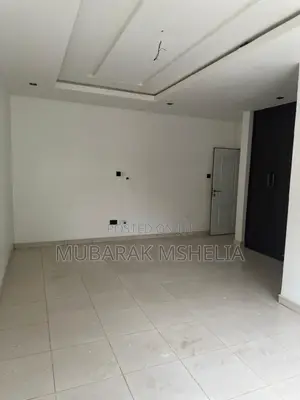 5bdrm Duplex in Apo District for sale