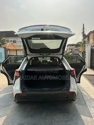 Toyota bZ4X Limited AWD 2024 White