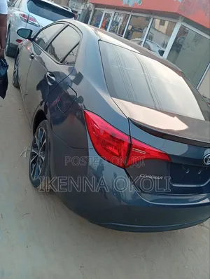 Toyota Corolla 2018 Blue