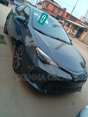Toyota Corolla 2018 Blue