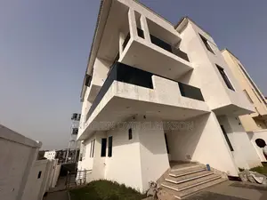 6bdrm Duplex in Guzape District for sale