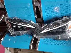 Headlamp Lexus Is 250 2010-2013