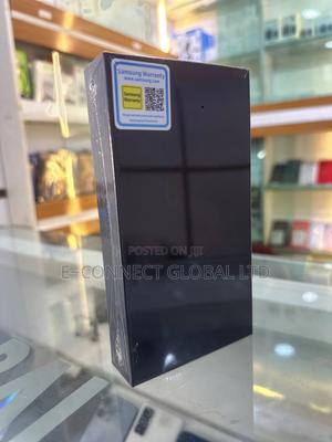 New Samsung Galaxy S22 5G 256 GB Black