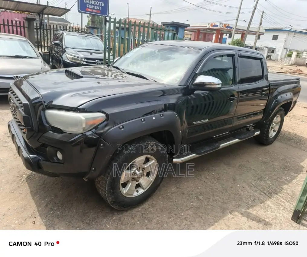 Toyota Tacoma 2013 Black
