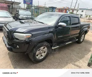 Toyota Tacoma 2014 Black