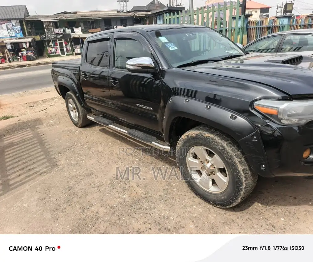 Toyota Tacoma 2013 Black