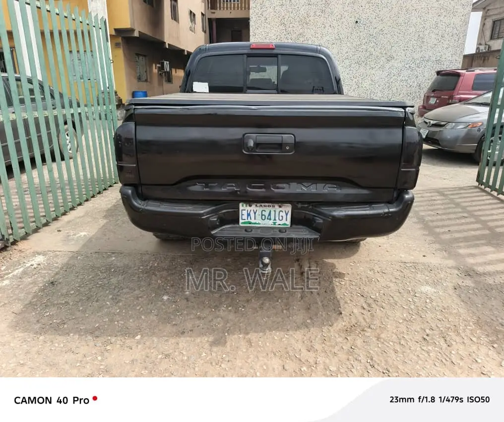 Toyota Tacoma 2013 Black