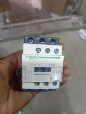 Schneider Contractor D18 220v