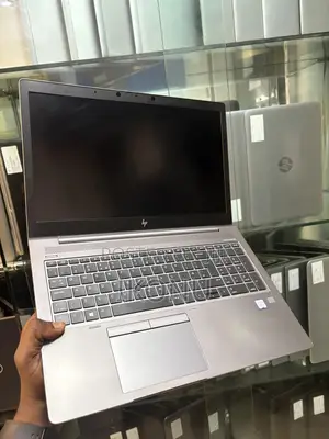 Laptop HP EliteBook 840 G5 8GB Intel Core I7 SSD 256GB