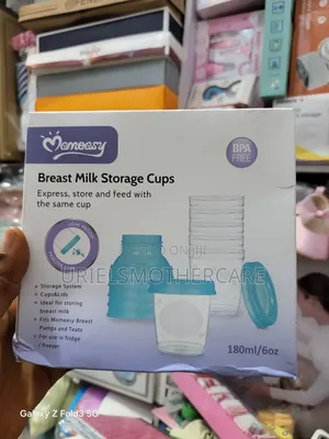 Momeazy Milk Storage Cup