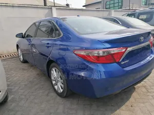 Toyota Camry SE w/Special Edition Pkg (2.5L 4cyl 6A) 2016 Blue