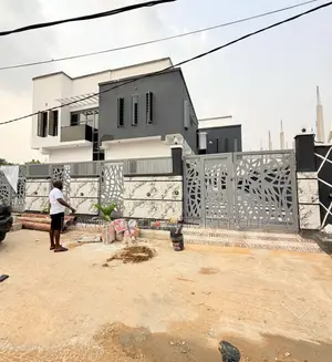 4bdrm Duplex in Maryland Lagos for sale