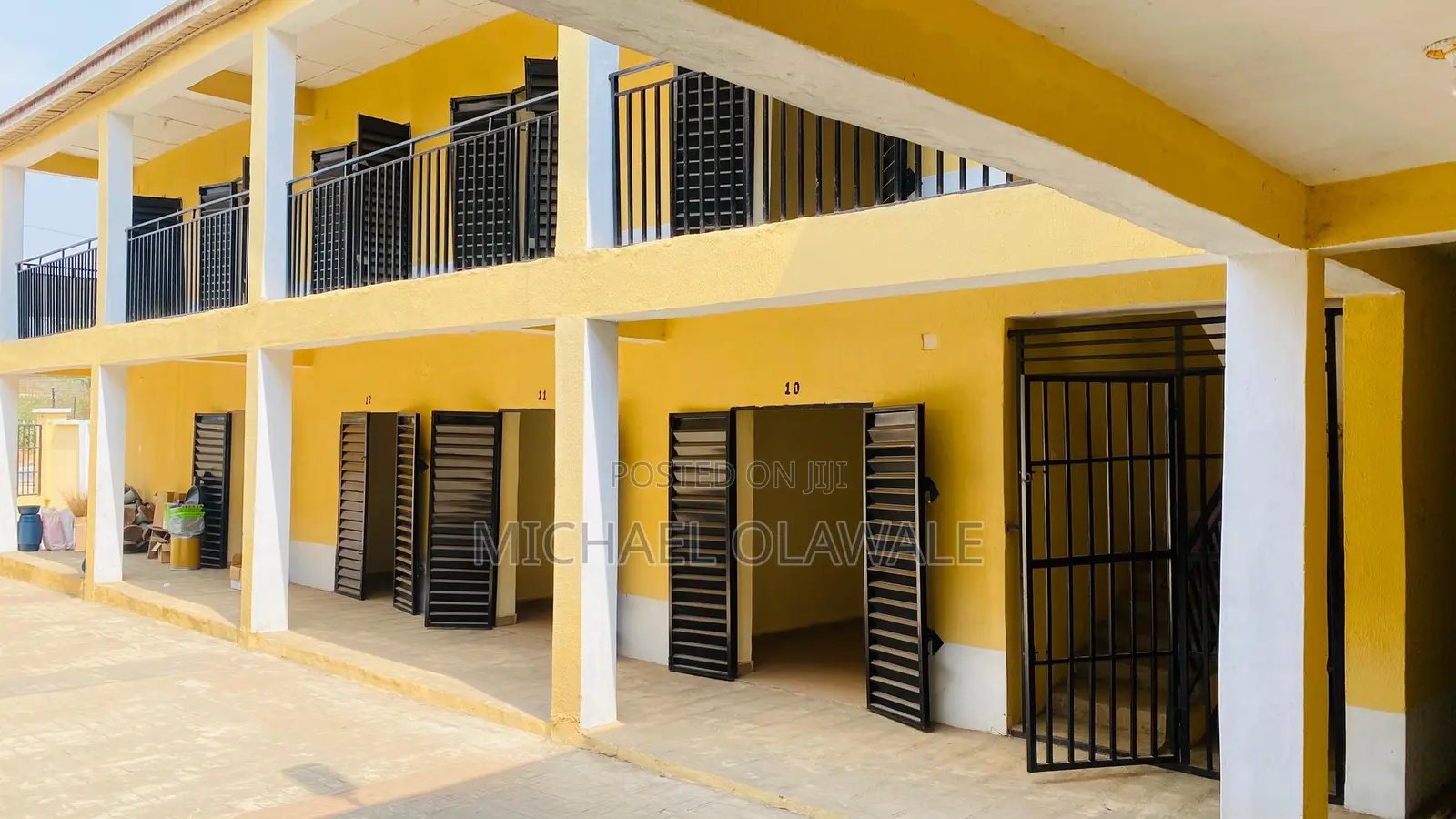 28 Units Shopping Complex
