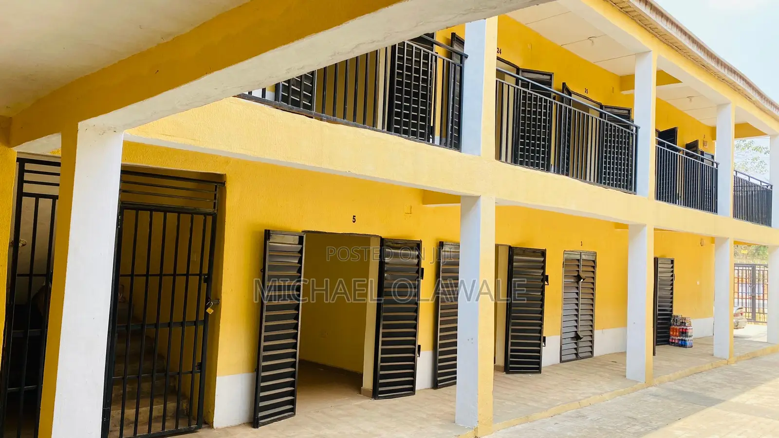 28 Units Shopping Complex