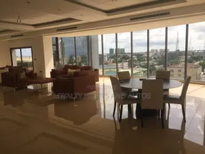 6bdrm Villa in Victoria Island for sale