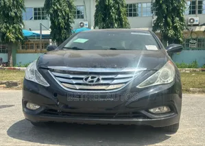 Hyundai Sonata Limited 2.0T Sedan (2.0L 4cyl 6A) 2013 Black