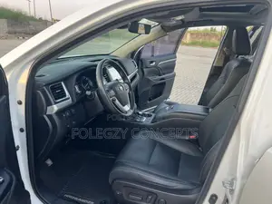 Toyota Highlander Limited 4x4 V6 (3.5L 6cyl 8A) 2018 White
