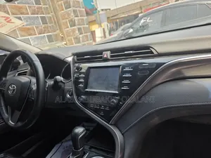Toyota Camry 2018 Red