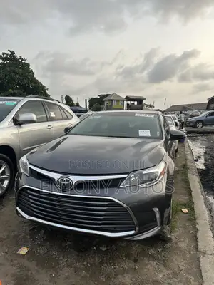 Toyota Avalon Limited 4dr Sedan (3.5L 6cyl 6A) 2014 Gray