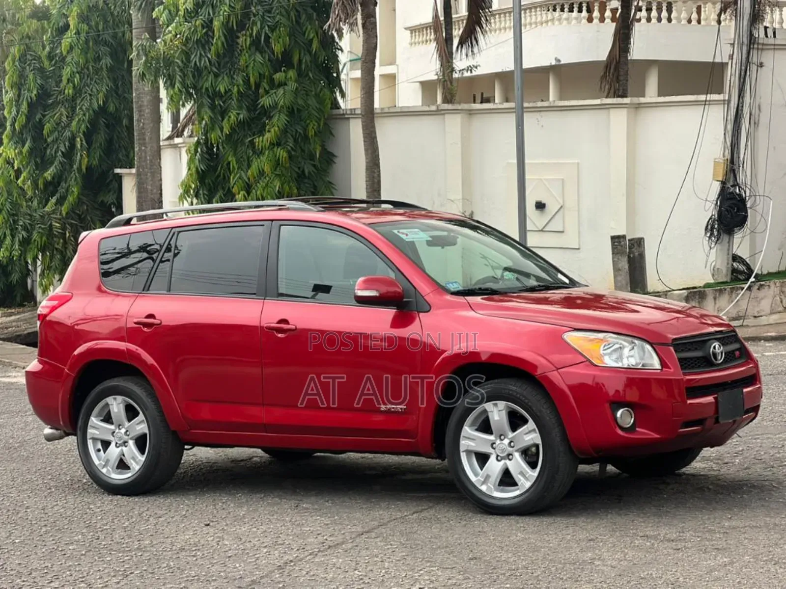 Toyota RAV4 2010 Red