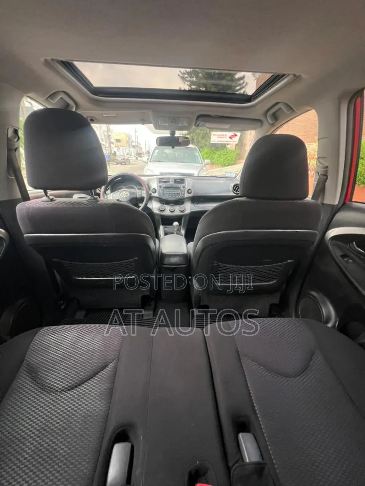 Toyota RAV4 2010 Red