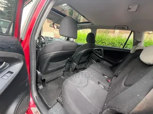 Toyota RAV4 2010 Red