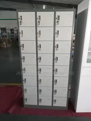 24 Door Locker