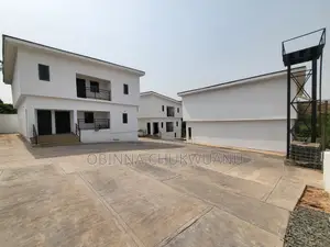 3bdrm Block of Flats in Housing Estate, Enugu for sale