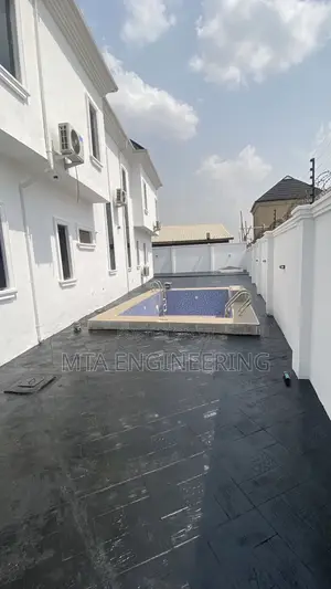 Stamping Swimming Pool