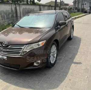 Toyota Venza AWD 2011 Brown