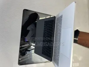 Laptop Microsoft Surface Laptop 16GB Intel Core I7 SSD 512GB