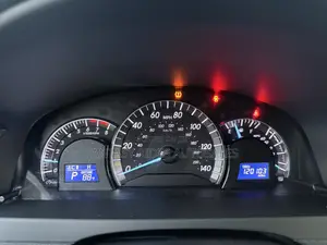 Toyota Camry SE 4dr Sedan (2.5L 4cyl 6A) 2012 Red