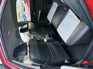 Toyota Camry SE 4dr Sedan (2.5L 4cyl 6A) 2012 Red