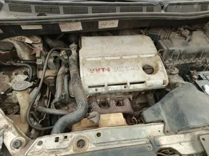 Toyota Sienna 2005 Silver