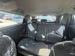 Toyota Matrix S Hatchback AWD (2.4L 4cyl 4A) 2009 Silver