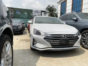 Hyundai Elantra 2020 White