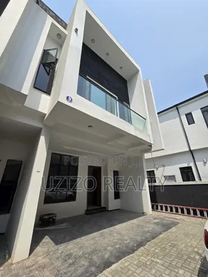 4bdrm Townhouse/Terrace in Ikota for Sale