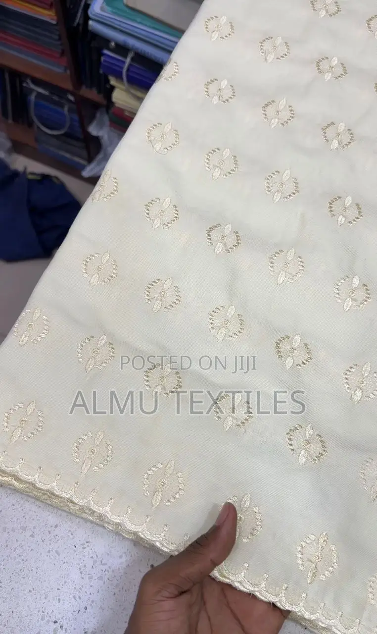 Pique Men Lace