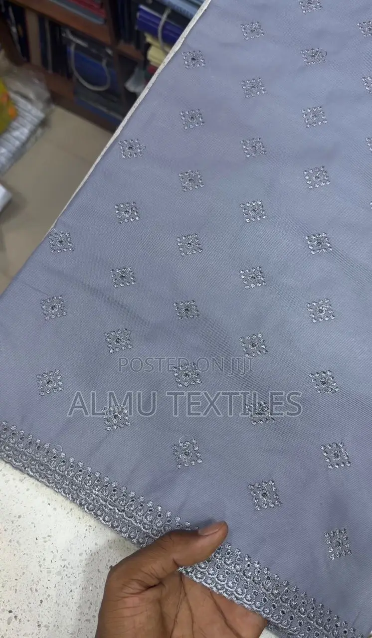 Pique Men Lace