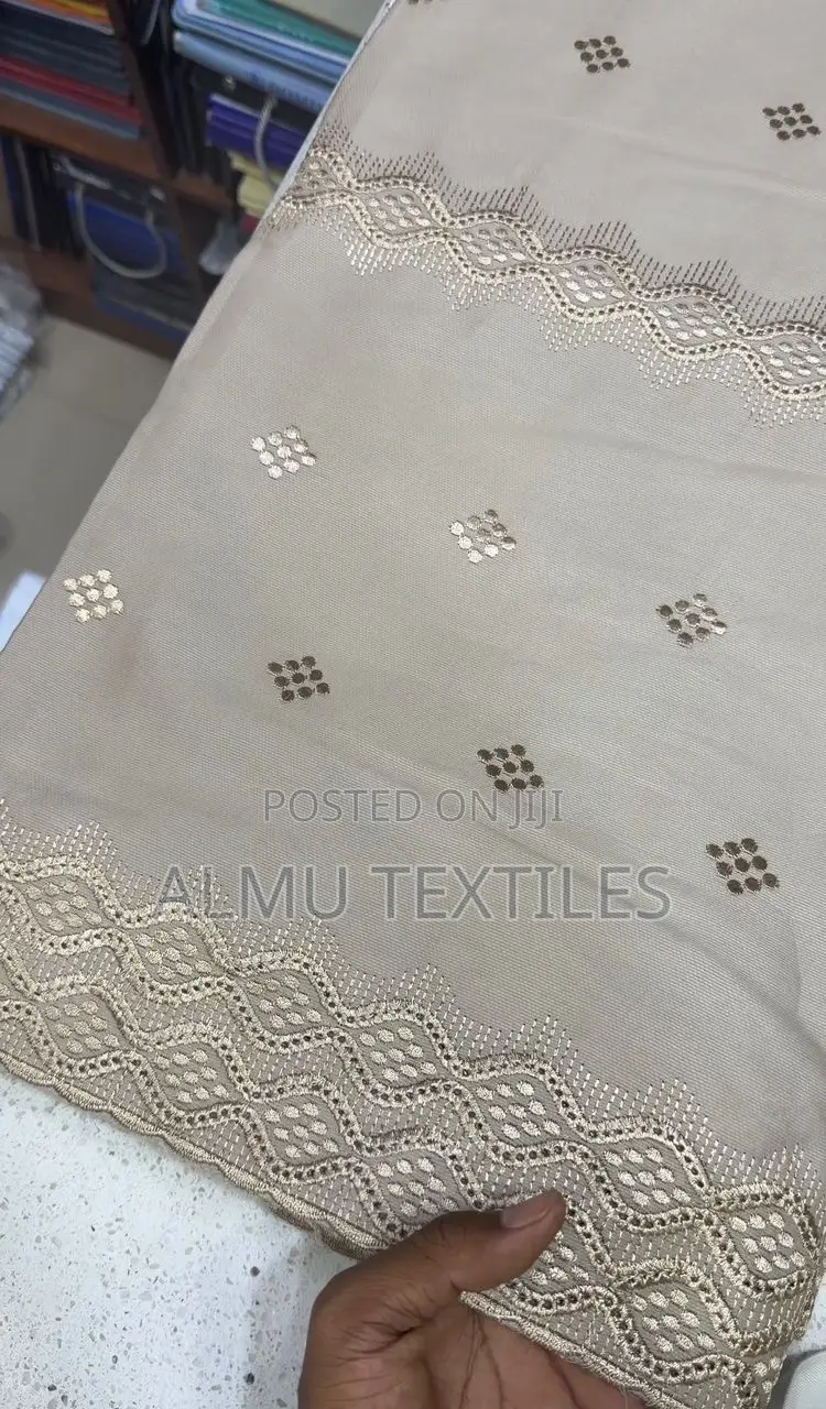 Pique Men Lace