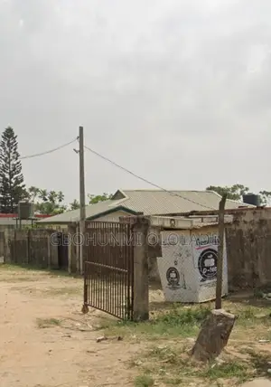 4bdrm Bungalow in Ibeshe / Ikorodu for sale