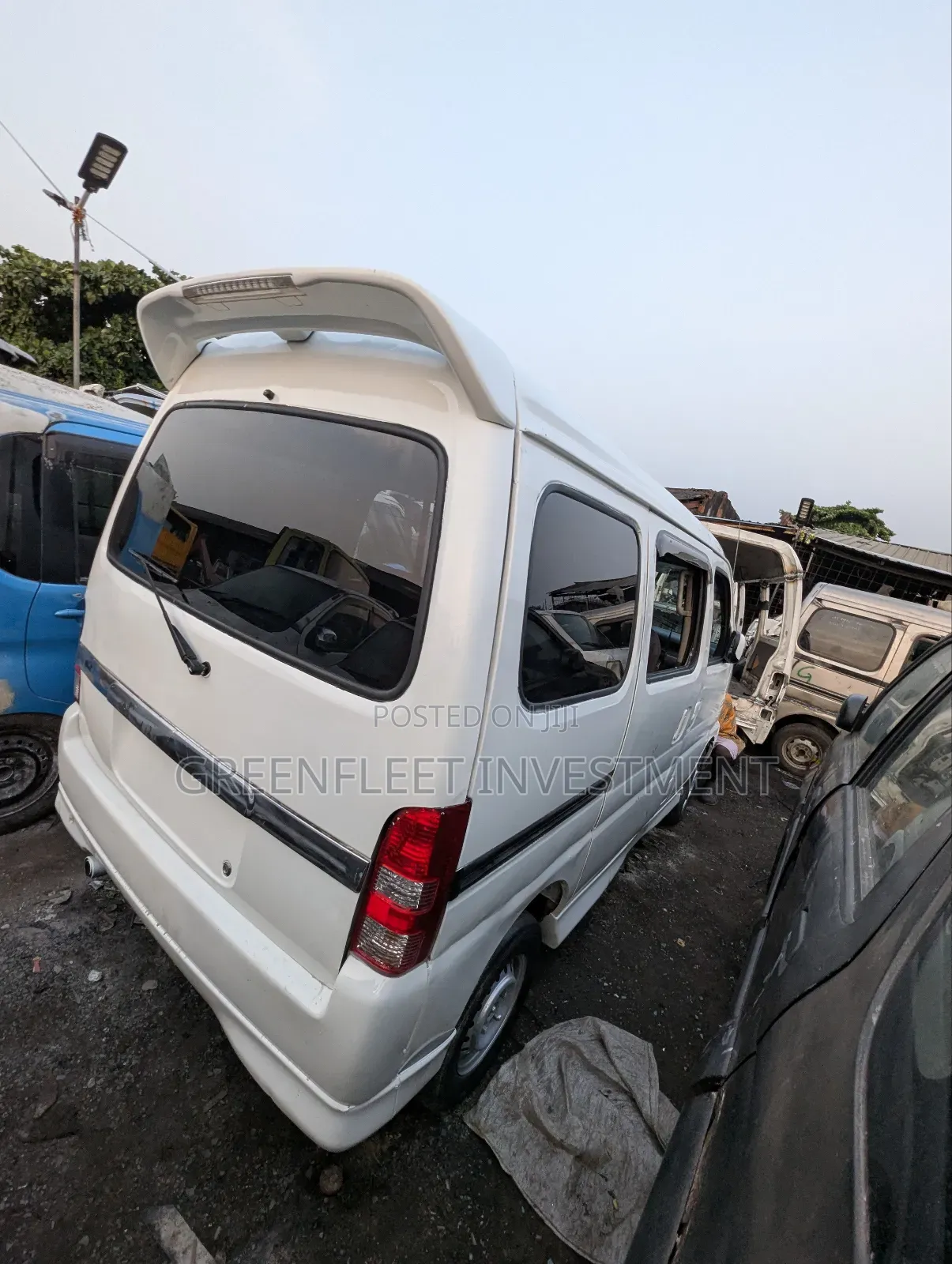 Suzuki Every 2010 White