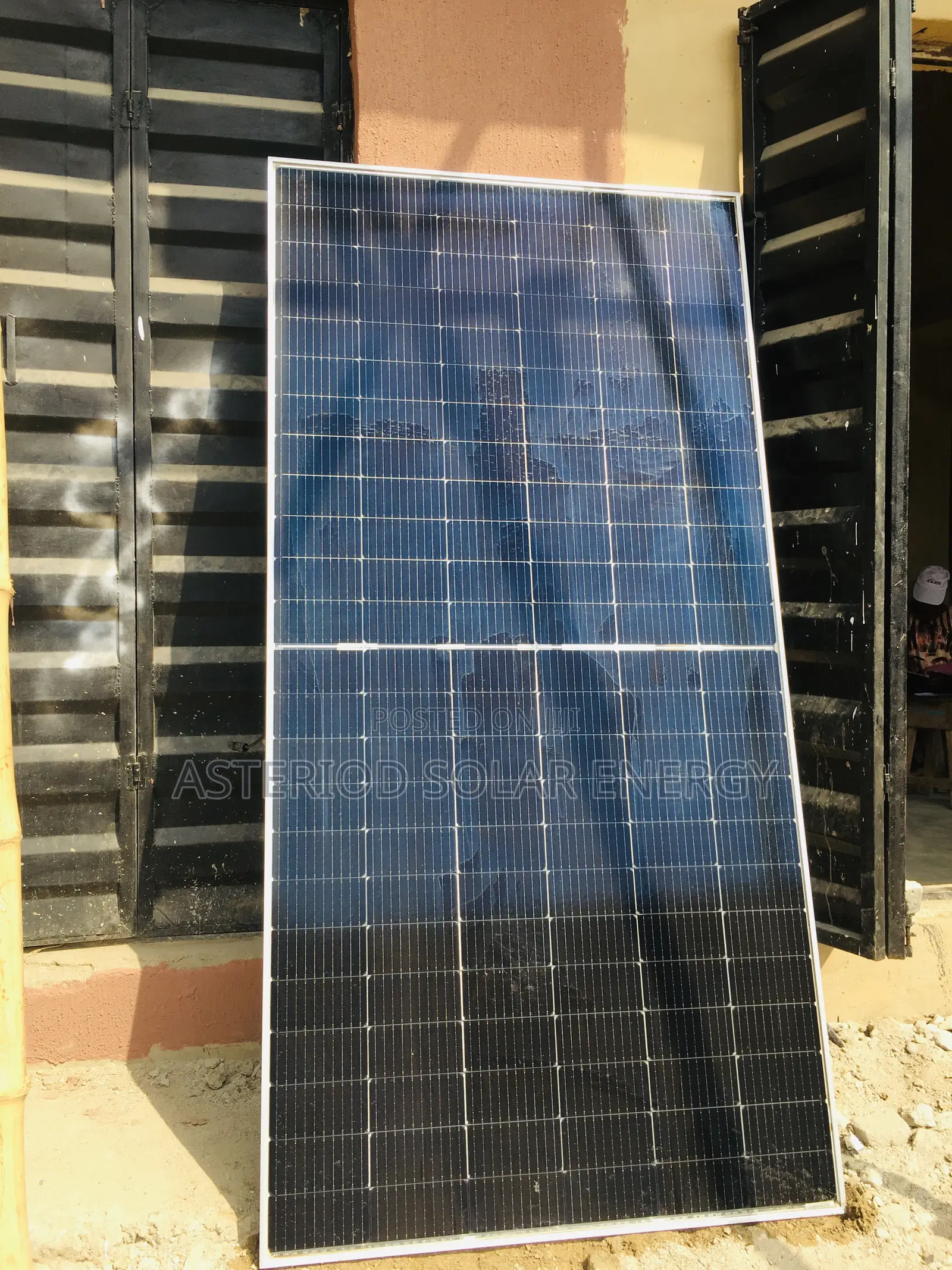 550watts Jinko Bifacial Solar Panel