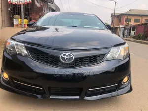 Toyota Camry SE 4dr Sedan (2.5L 4cyl 6A) 2014 Black