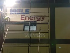 Light 2d and 3d Signage