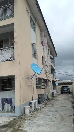 2bdrm Block of Flats in Gbagada for sale